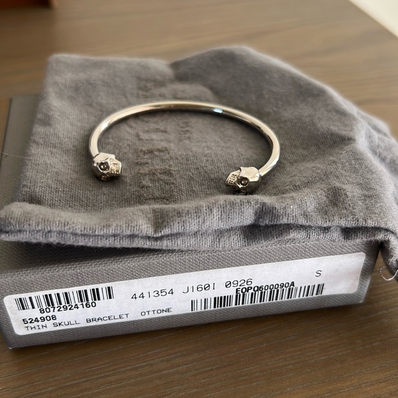 Alexander McQueen Thin Skull Bracelet - Picture 1 of 3
